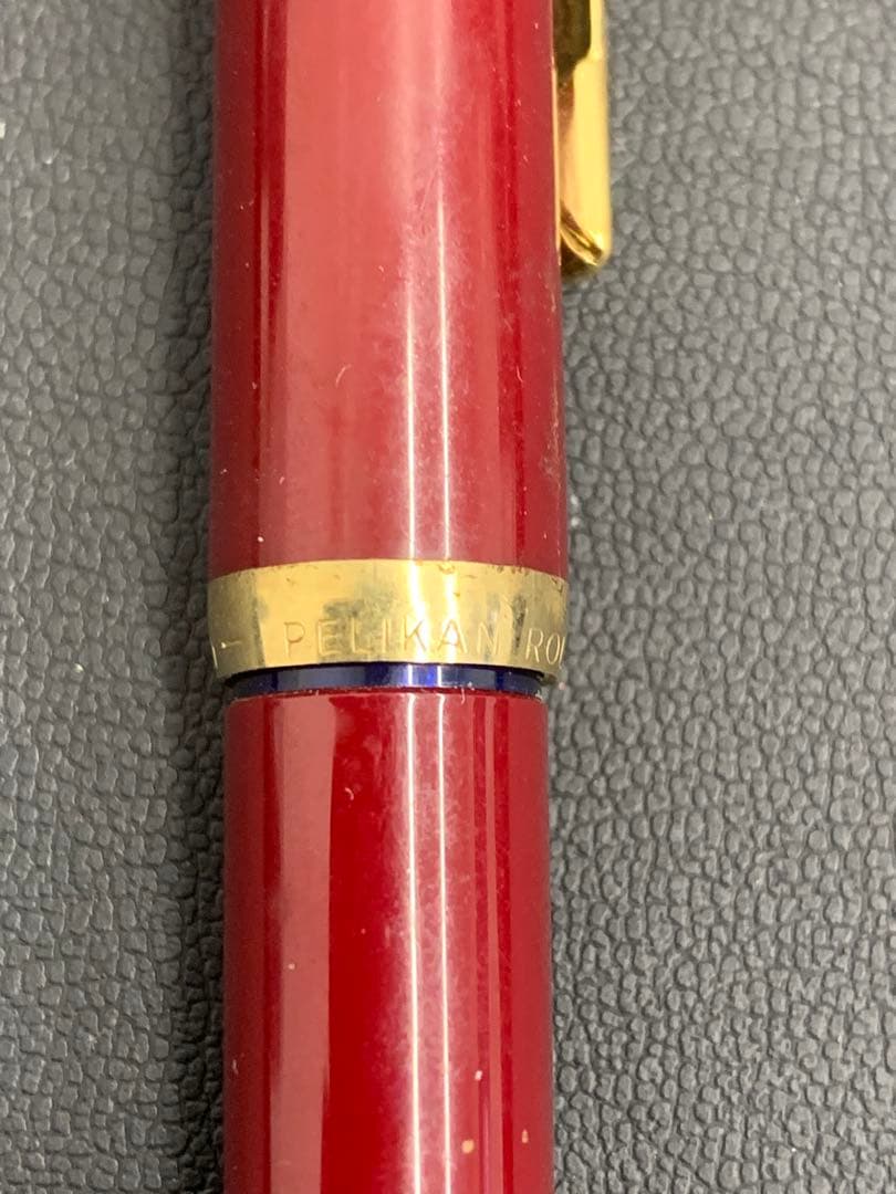 Pelikan 万年筆 赤 樹脂製 ドイツ製