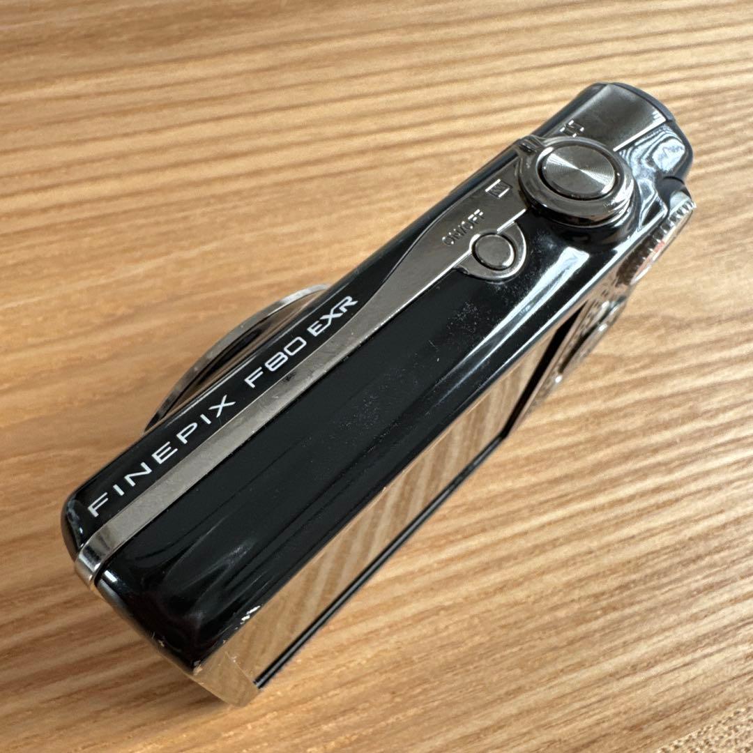 動作品 FUJIFILM FinePix F80EXR デジタルカメラ ブラック