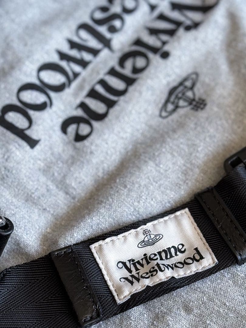 Vivienne Westwood ボディバッグ