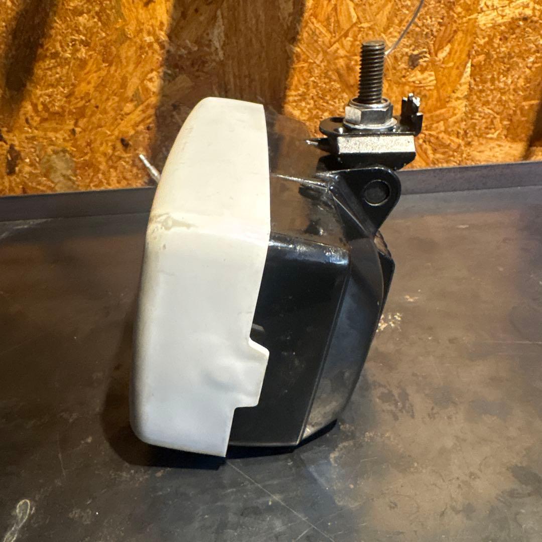 PIAAフォグランプ・フォグランプ本体・カバー・配線と玉付き