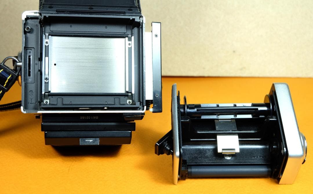 美品Zenza Bronica ETRS+ 75mm　中判カメラ 120フィルム