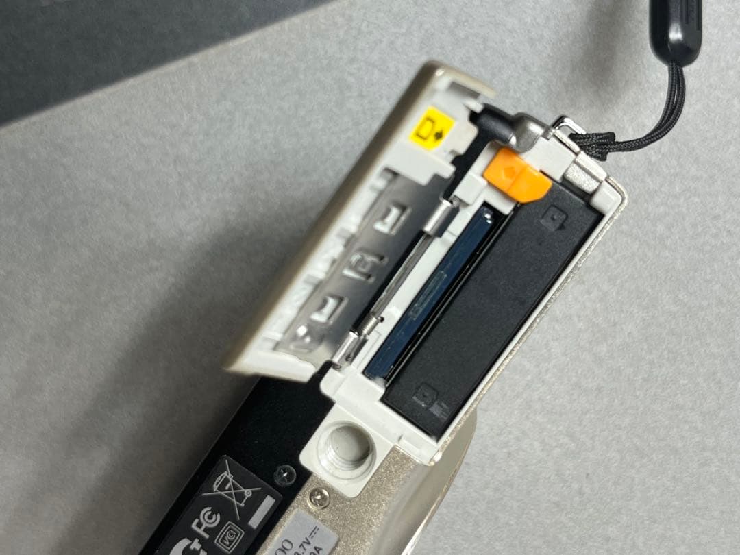 Nikon COOLPIX S6100 7倍ズーム