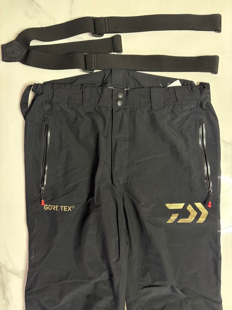 ダイワ　ゴア　DR-1807 フィッシングスーツ　　Ｌサイズ 中古