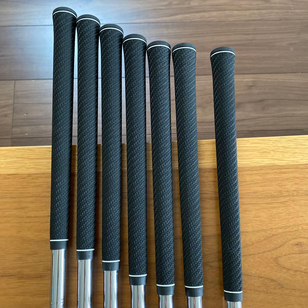 コブラ　キングツアーアイアン７本セット　＃５～ＧＷ