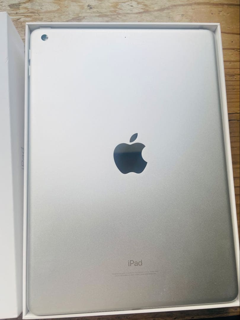 【極美品】Apple iPad 第6世代 Wi-Fi 32GB ほぼ未使用品