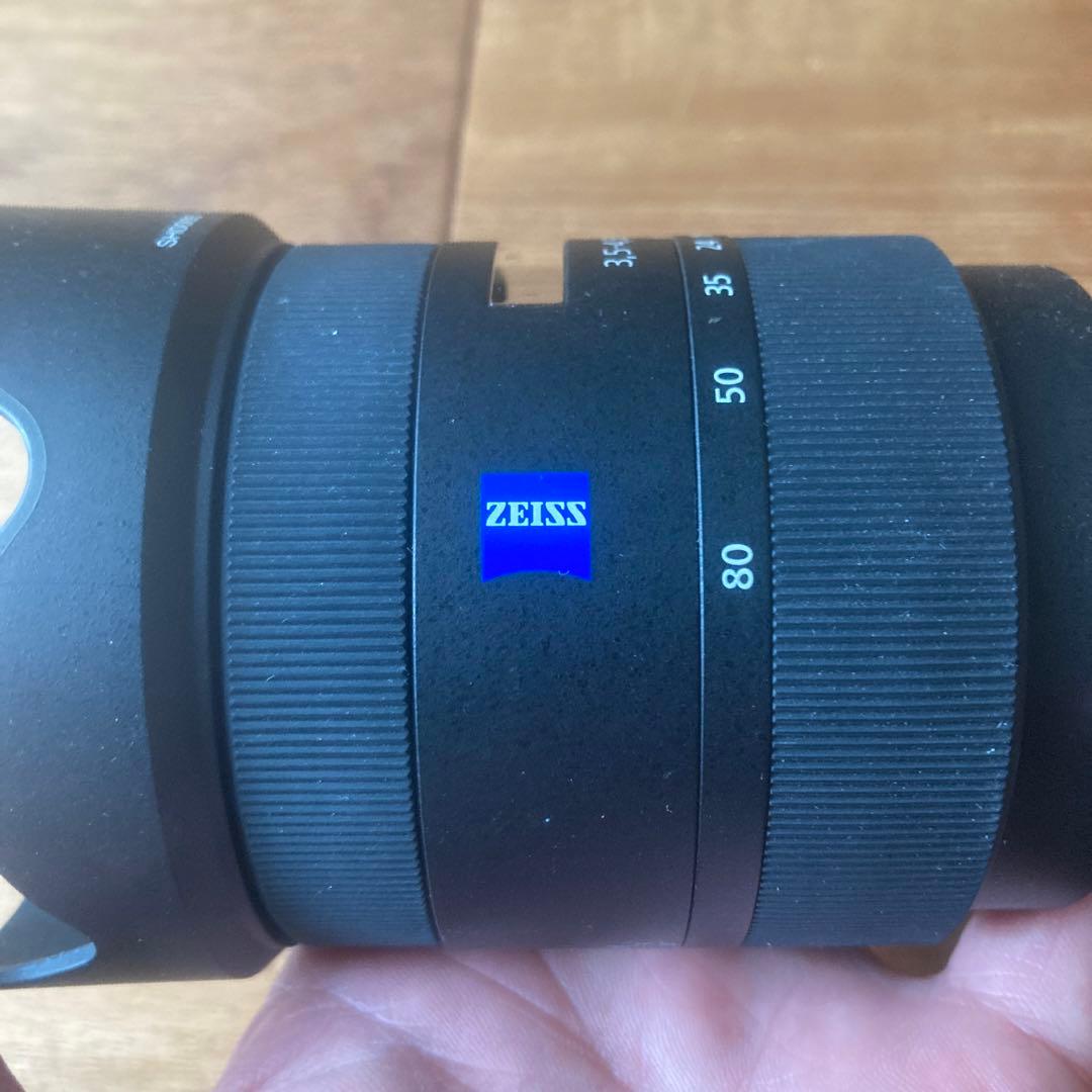 SONY α77 ボディ+ ZEISS 16-80mm レンズ