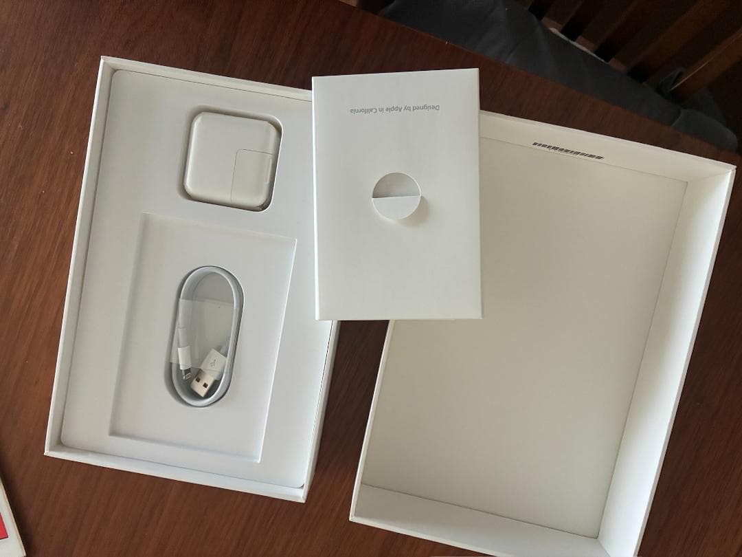 iPad mini4　ゴールド 16GB SIMフリー