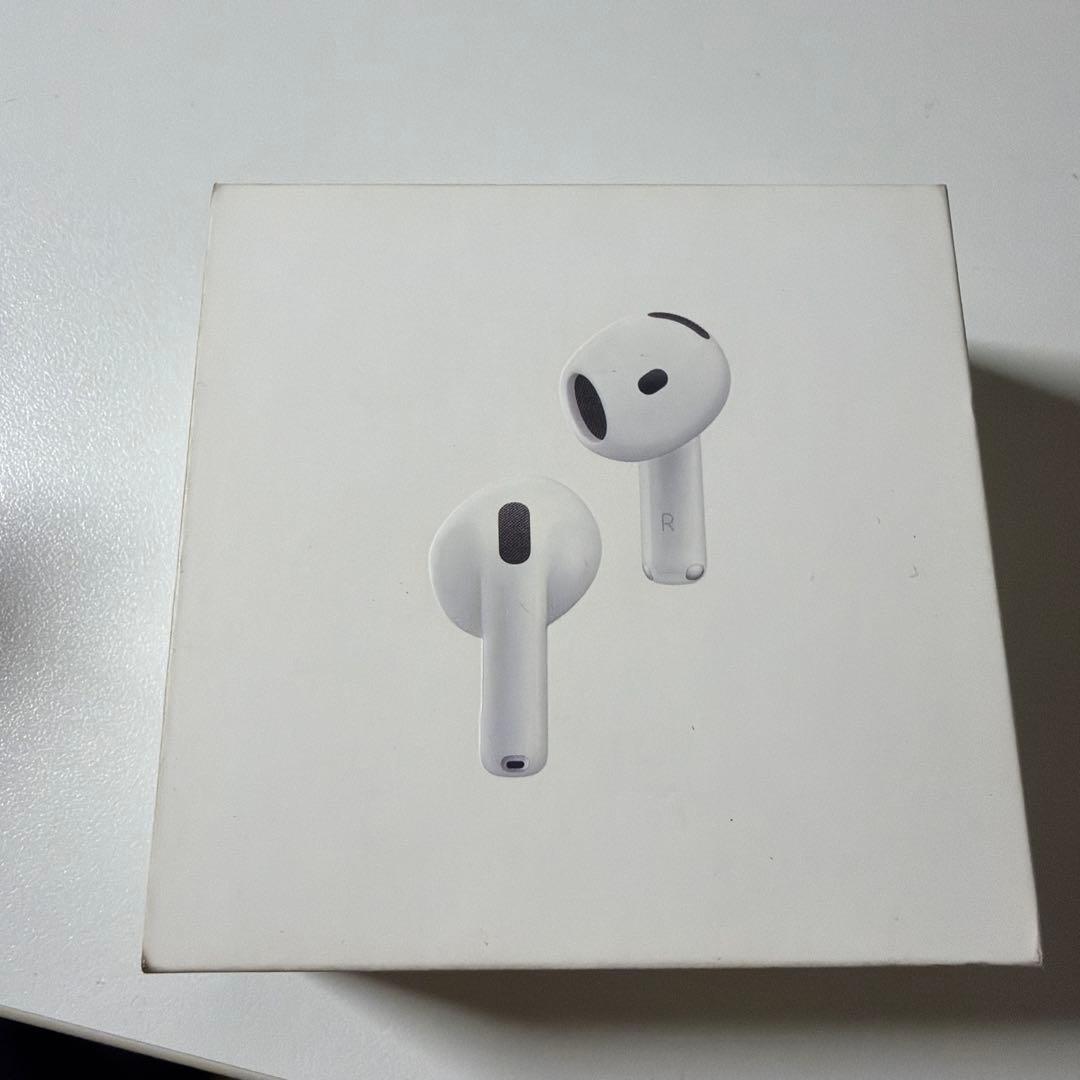 バ*ス様 AirPods4本体のみ(ノイズキャンセリング有り)