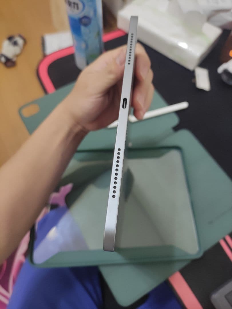 Apple iPad Air m2バッテリー 97%
