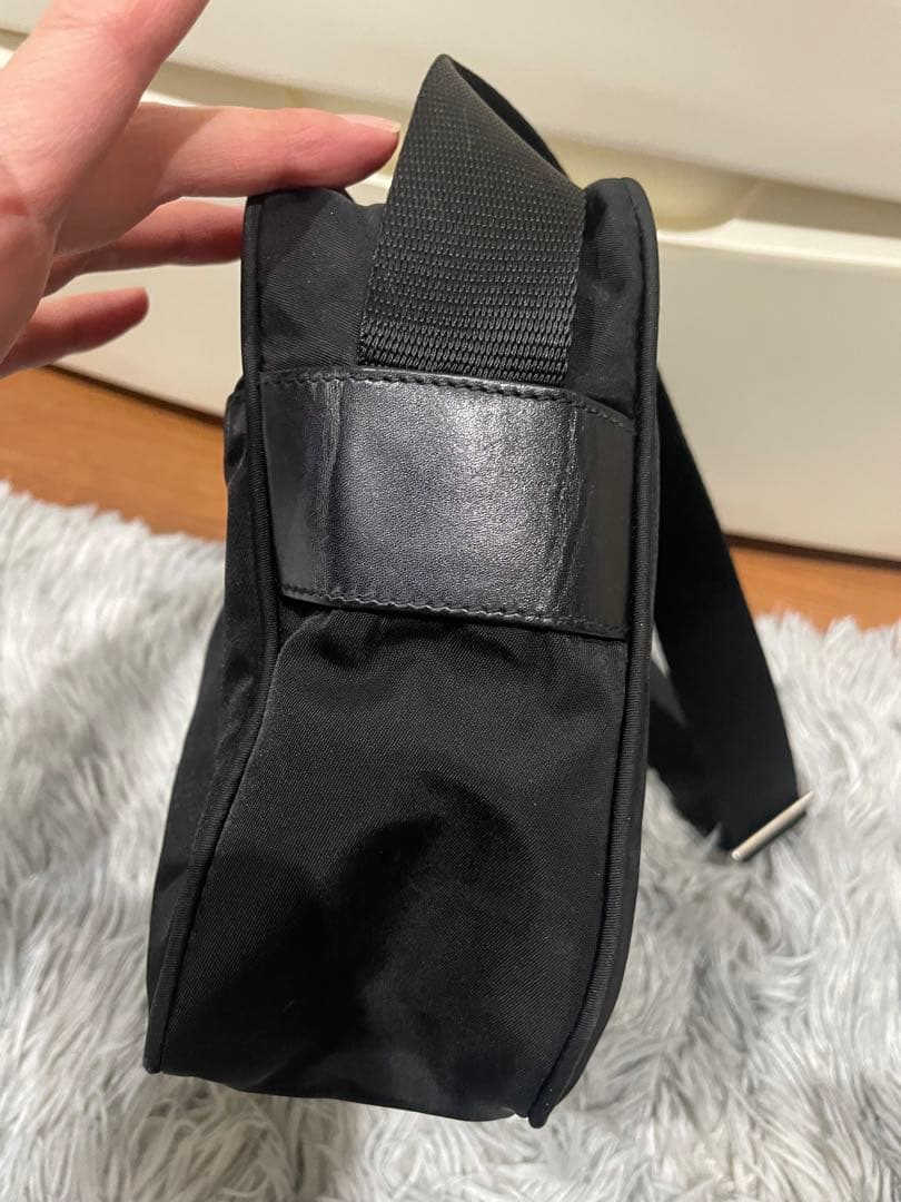 プラダ◆ナイロン◆ショルダーバッグ◆サフィアーノ◆ブラック　黒