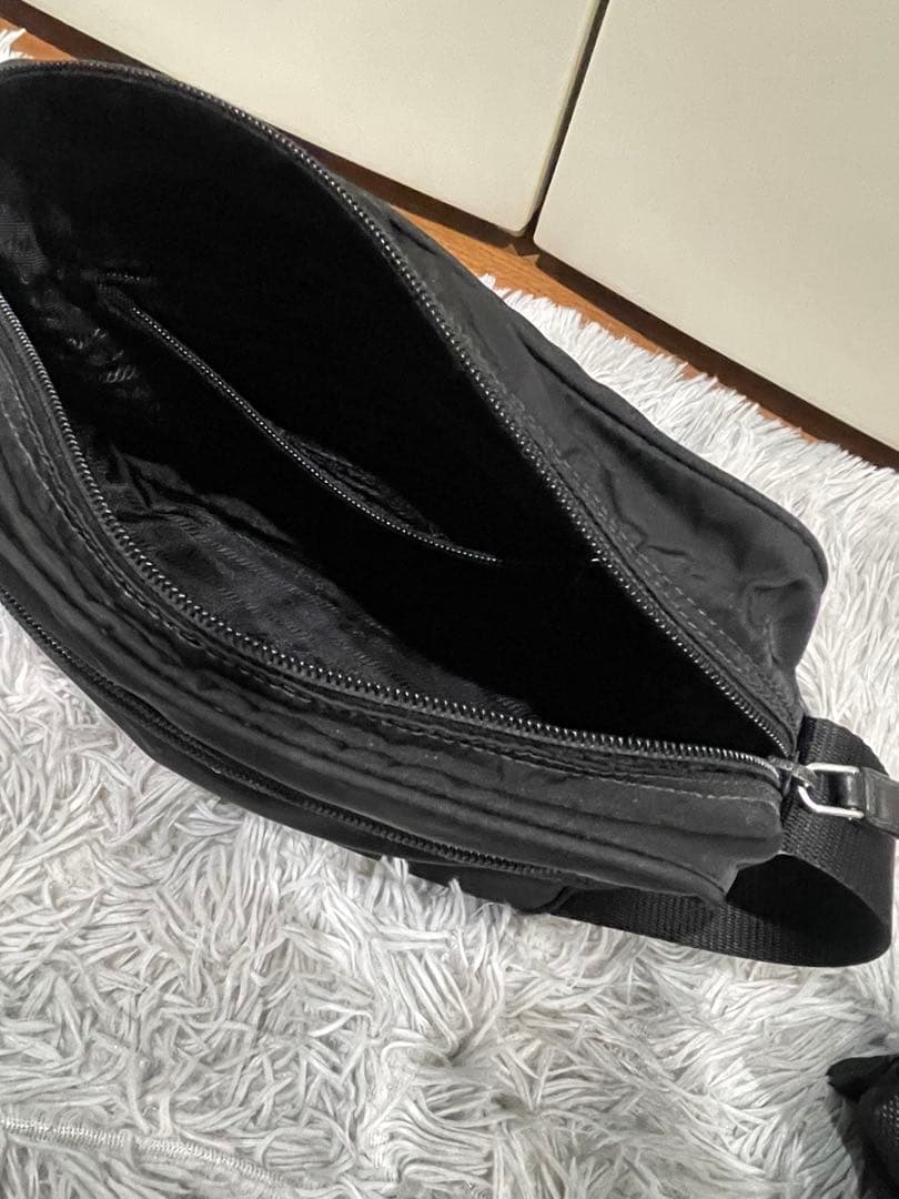 プラダ◆ナイロン◆ショルダーバッグ◆サフィアーノ◆ブラック　黒