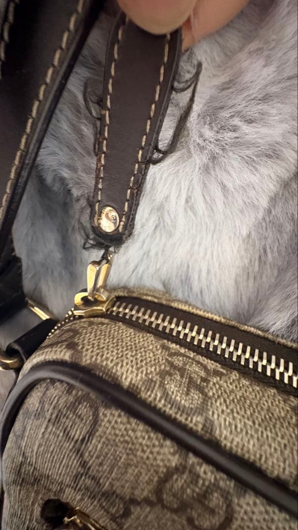 GUCCIショルダーバック