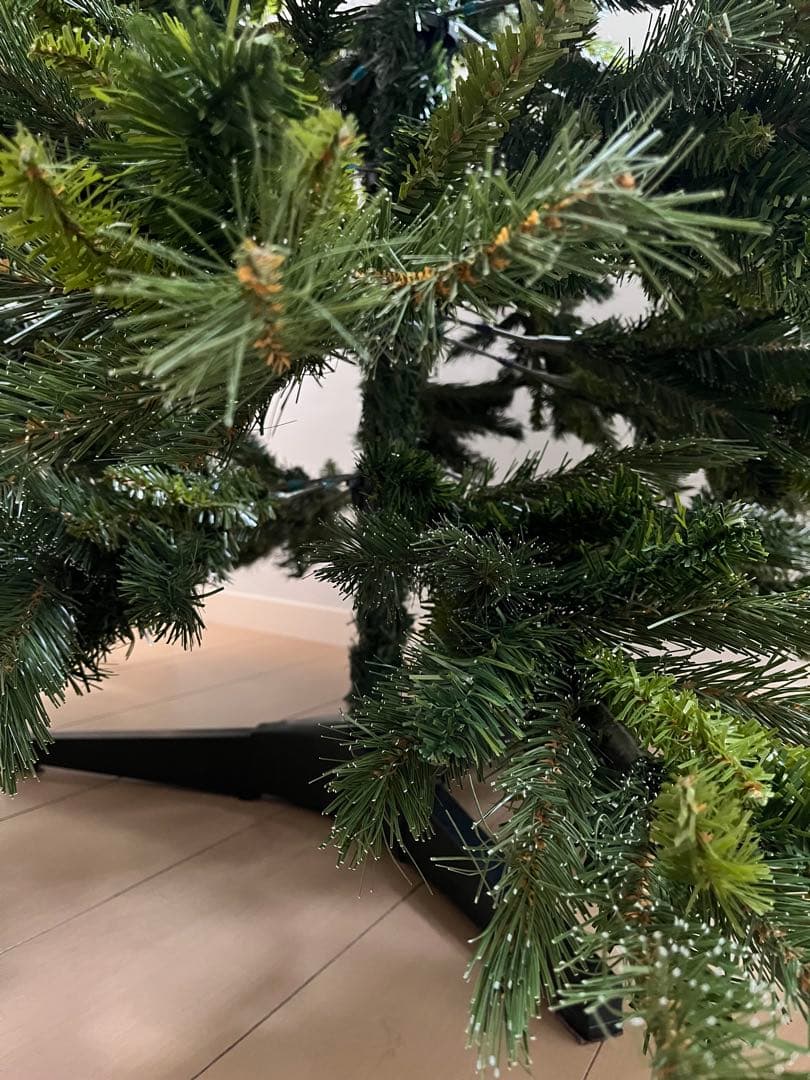 クリスマスツリー　210㎝