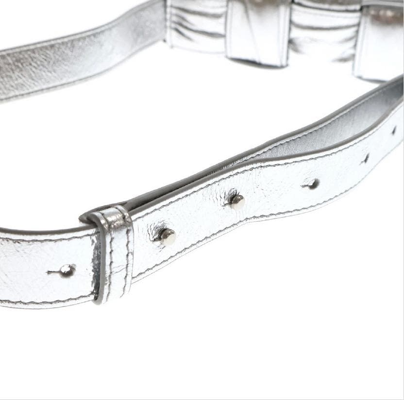 ボッテガヴェネタ　イントレチャート　シルバーショルダーバッグ