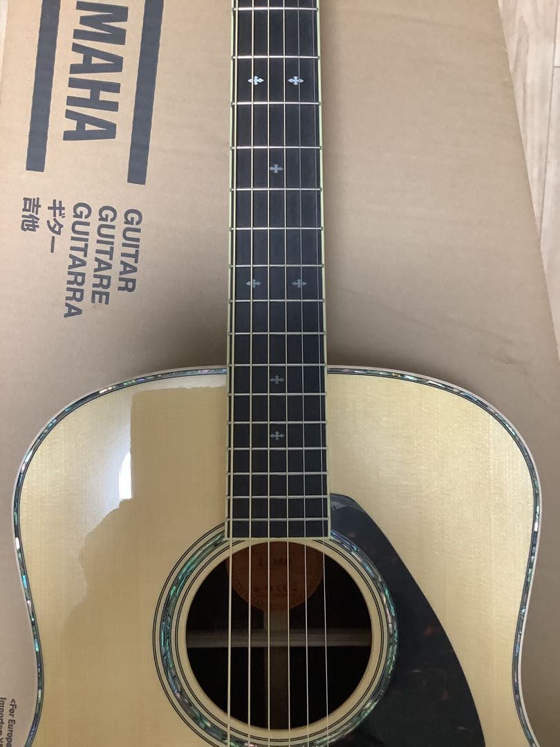 ヤスさま 限定 YAMAHA LL16D ARE