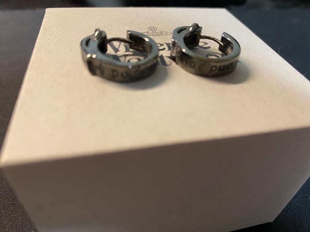 (最終値下げ)vivienne westwood ヴィヴィアン　ピアス