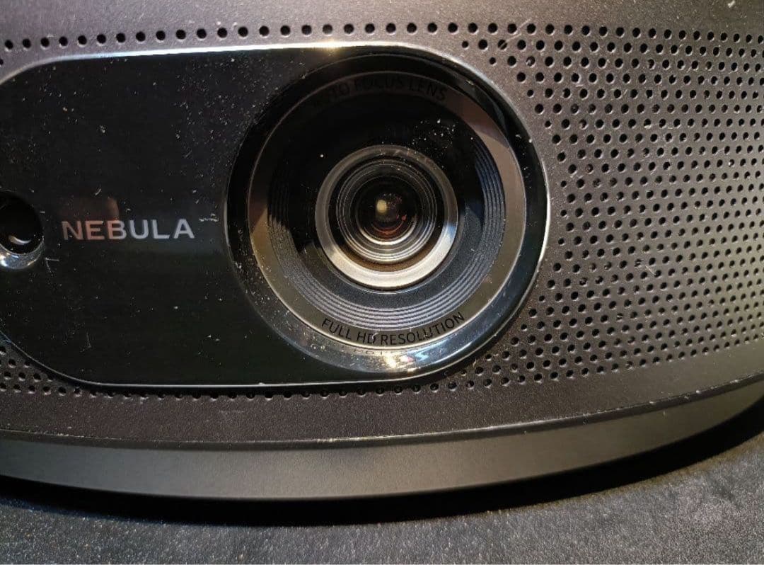 美品 Anker NEBULA cosmosプロジェクター 本体 ドット抜け無し