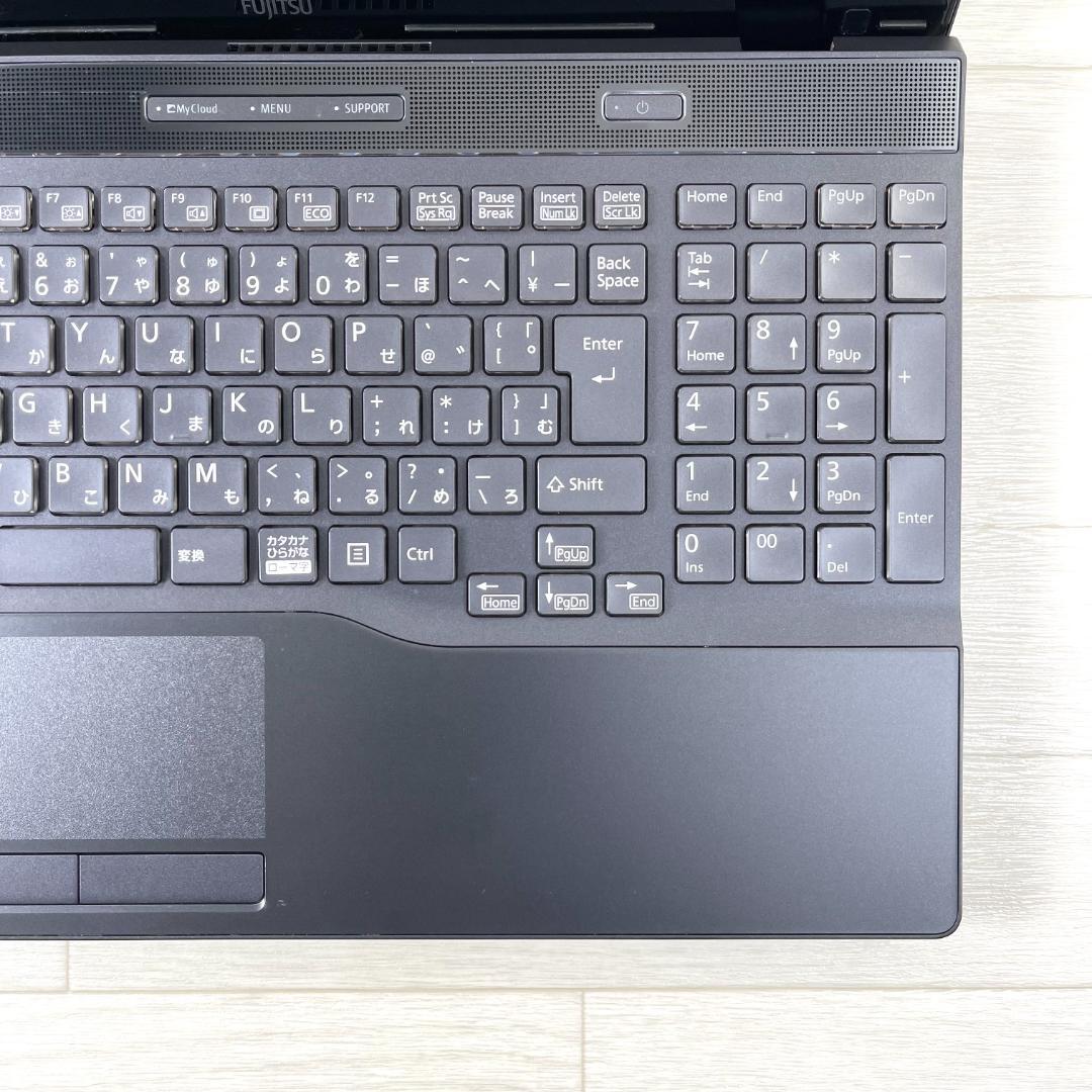 富士通 第8世代i7 新品SSD512＋HDD1T メモリ16 ノートパソコン