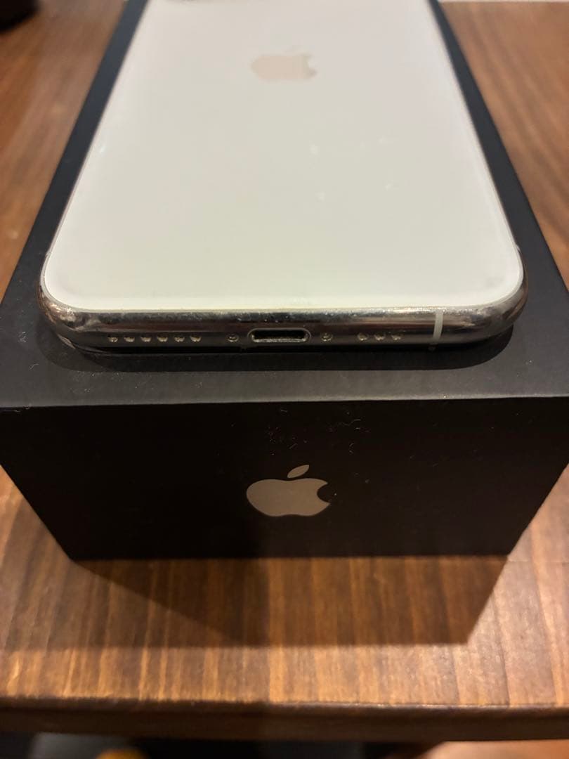 【格安】iPhone 11pro256G 本体　シルバー