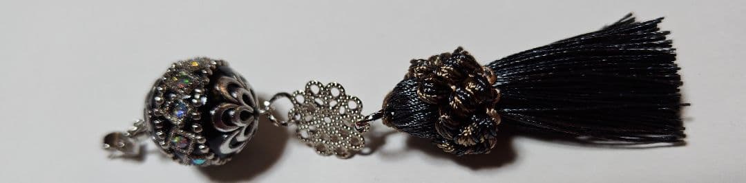 多様なモチーフのチャームセット