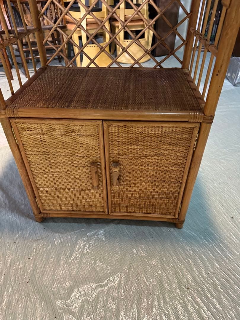 ラタン製オープンシェルフ