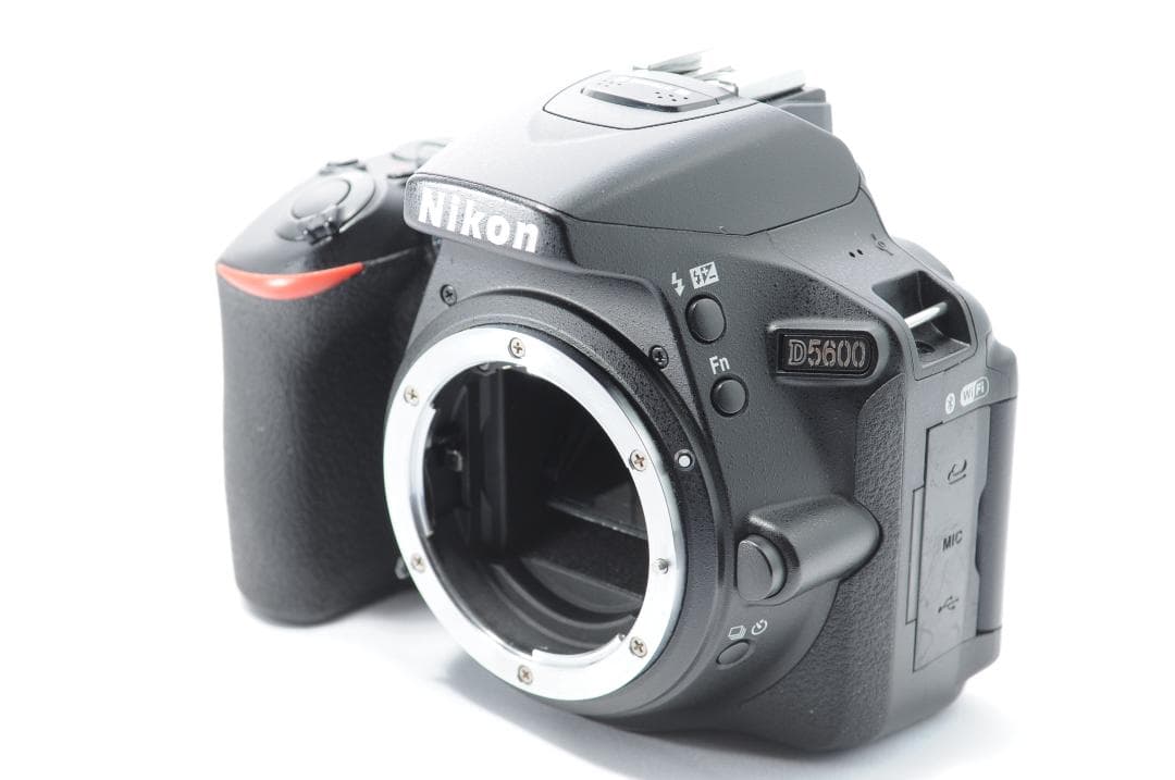 すぐに使えるダブルレンズ❤️Nikon D5600 セット✨スマホに自動転送