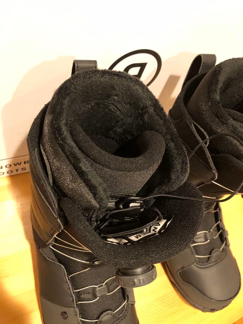 【AK】【極美品 : 使用1回】RIDE ANTHEM 27.0cm