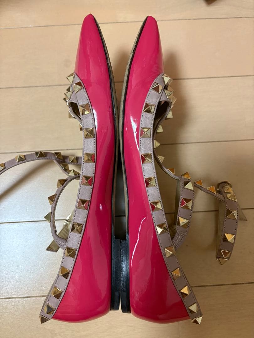 ヴァレンティノ VALENTINO ロックスタッズシューズ　フラット　ピンク
