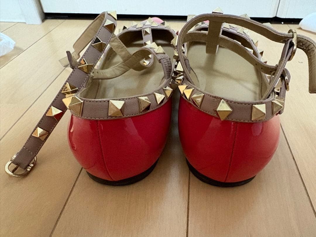 ヴァレンティノ VALENTINO ロックスタッズシューズ　フラット　ピンク