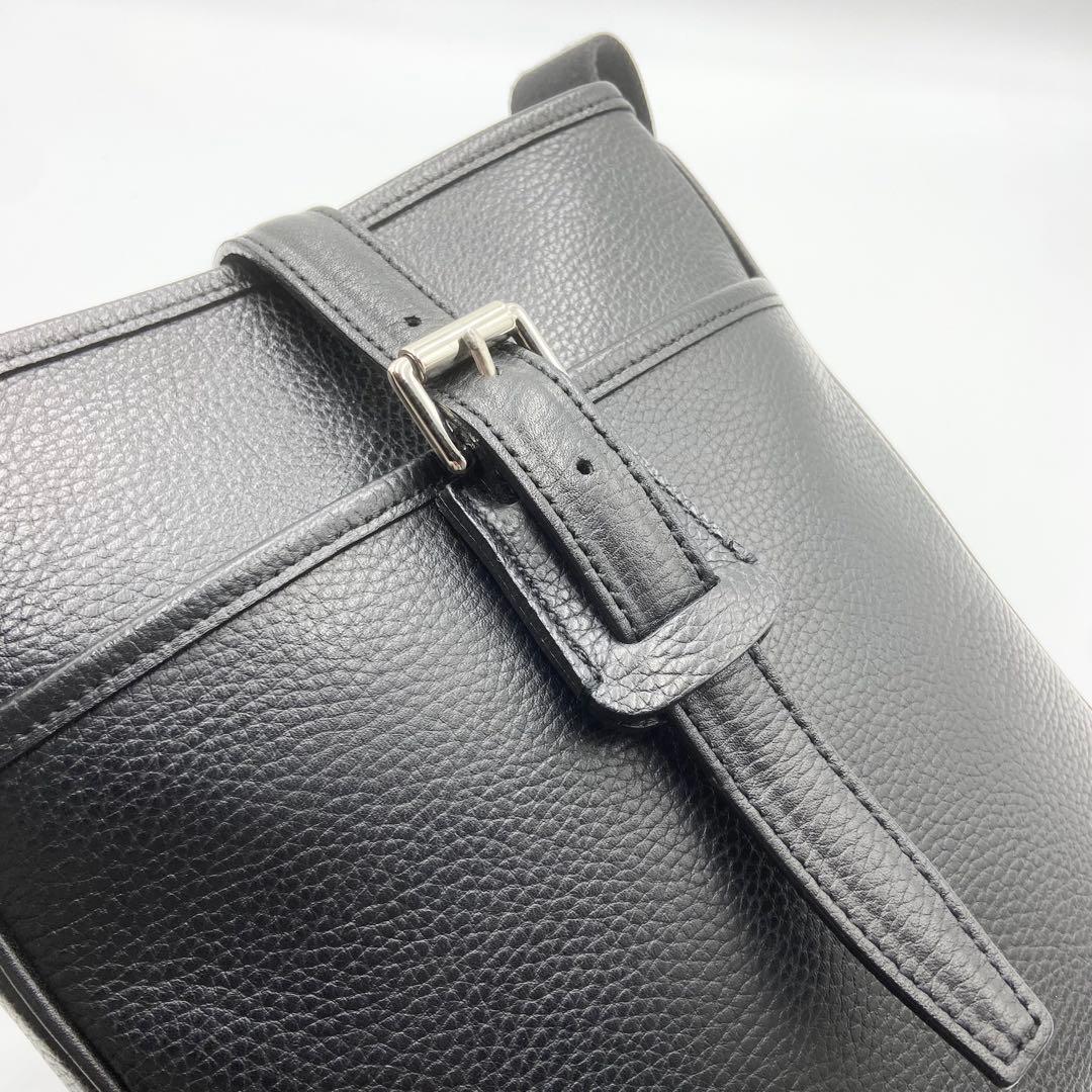 極美品　バーバリー　ショルダーバッグ　ノバチェック　ロゴ刻印　レザー　ブラック