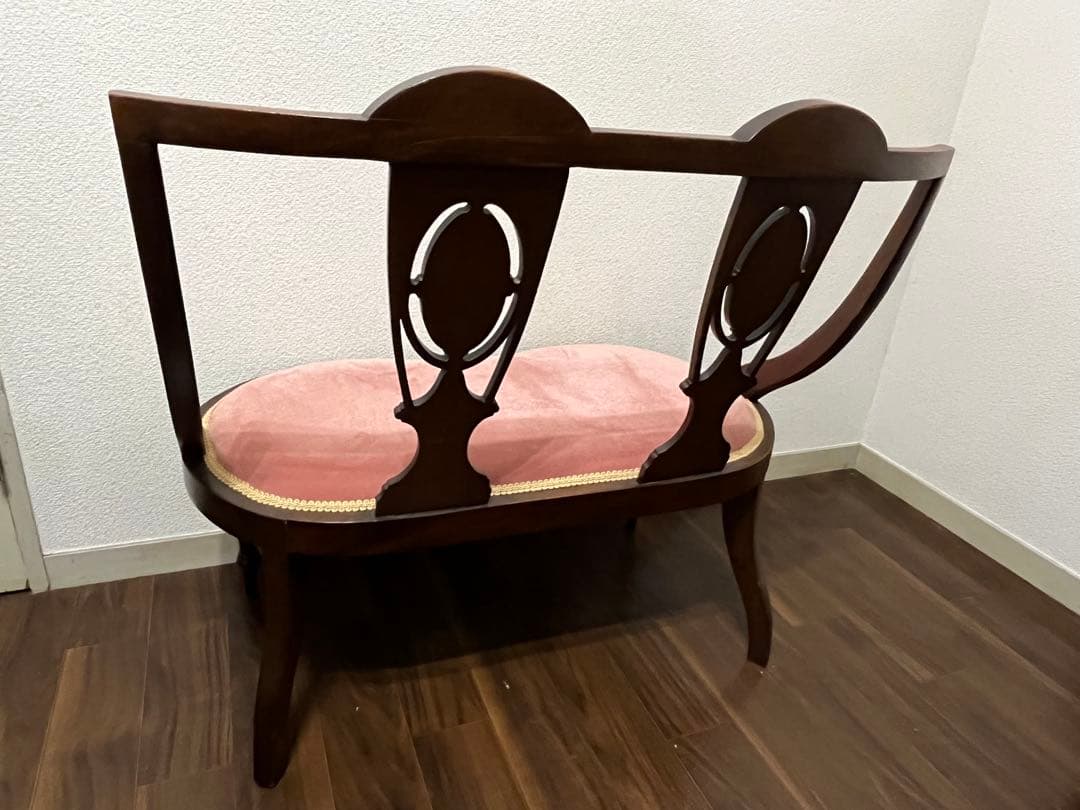 【もっちゃん】 西洋スタイルの装飾ベンチ