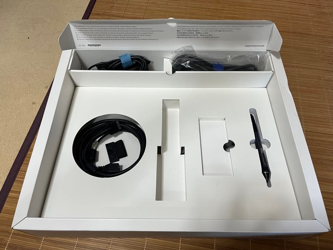 Wacom Cintiq 16 FHD 15.6インチ 本体