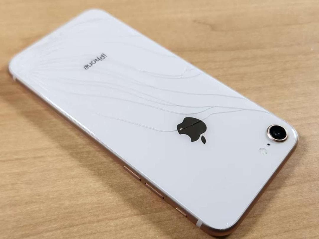 スマートフォン本体 020400G iPhone8 A1906 64GB