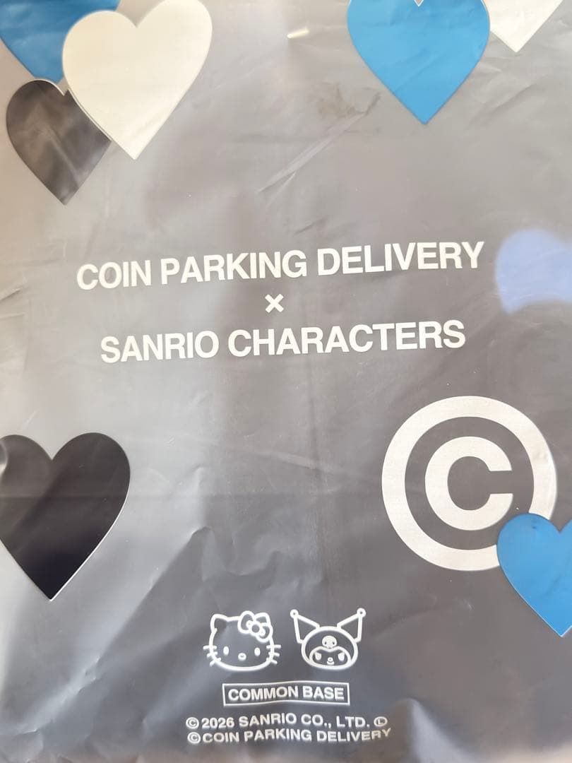 完売品　COIN PARKING DELIVERY × SANRIO 黒　S\M