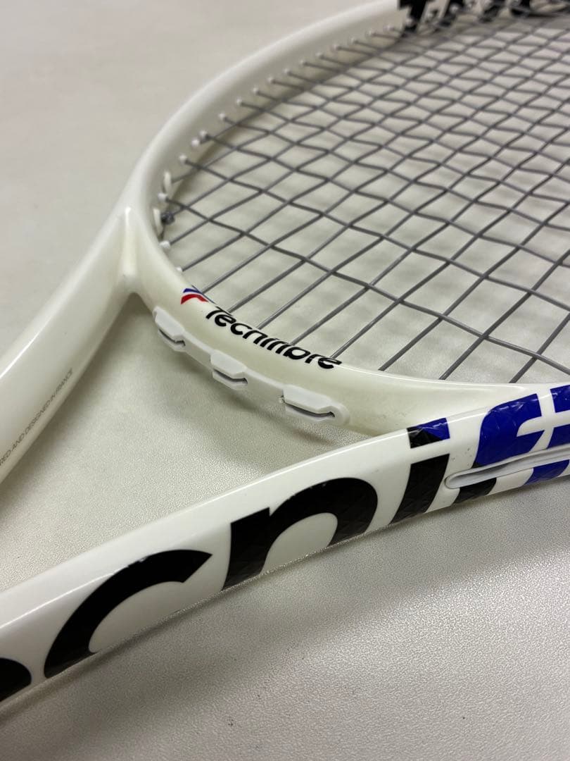 Tecnifibre TIGHT300 テニスラケット