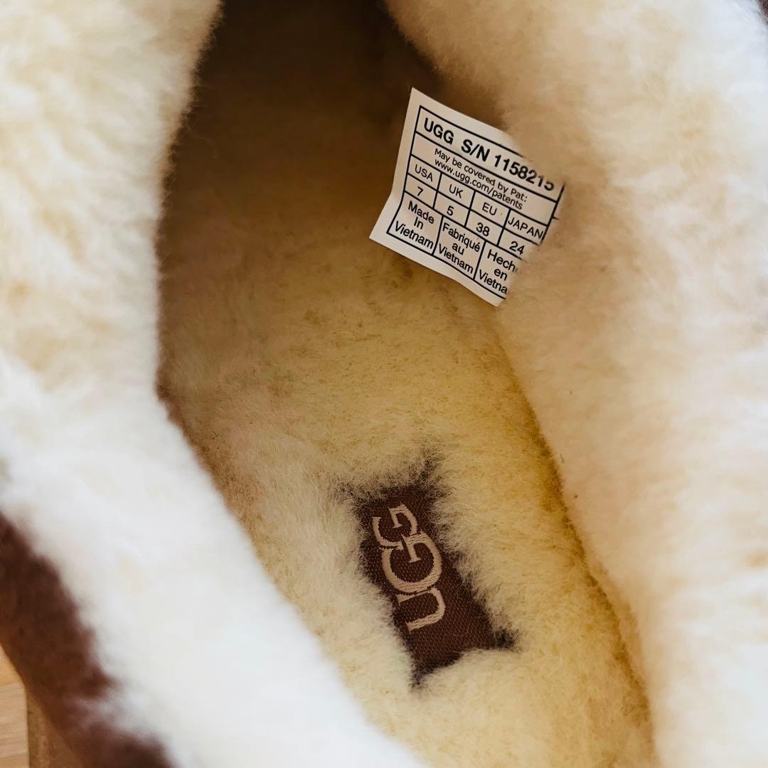 【新品未使用】UGG W PUMPED SLIDE パンプドスライド　24cm