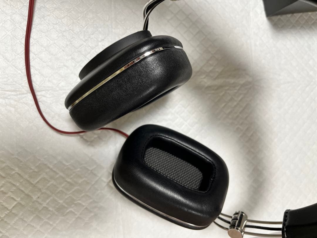 Bowers & Wilkins P7 ヘッドホン