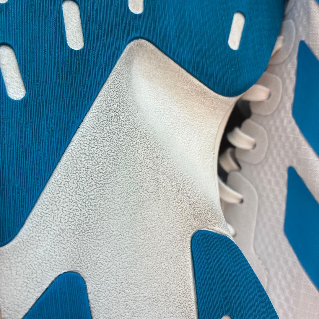 ADIZERO evo sl woven アルペン限定カラー