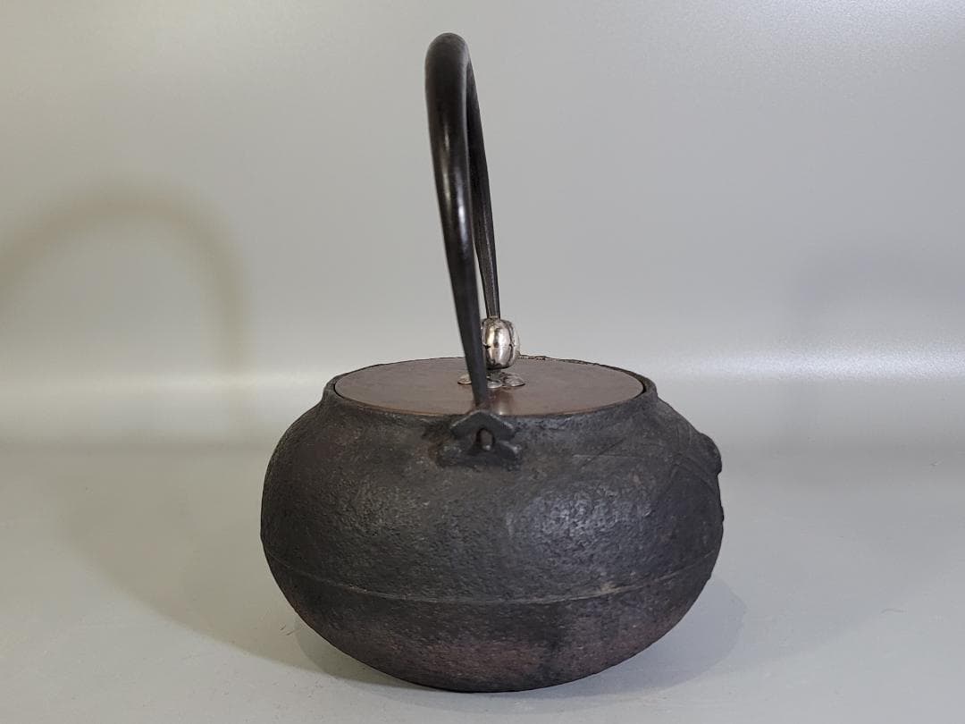 金龍堂 銀摘み 松葉紋 鉄瓶