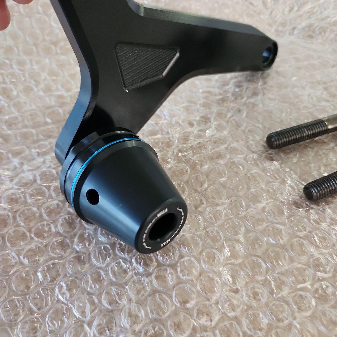  S1000RR　2021年式に装着してました アエラ製フレームスライダー