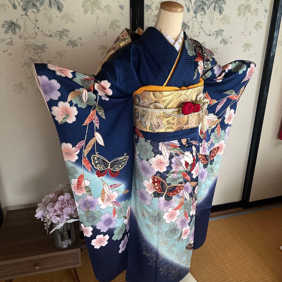 【最終価格】すっきり青地に蝶が素敵！振袖フルセット　成人式前撮り