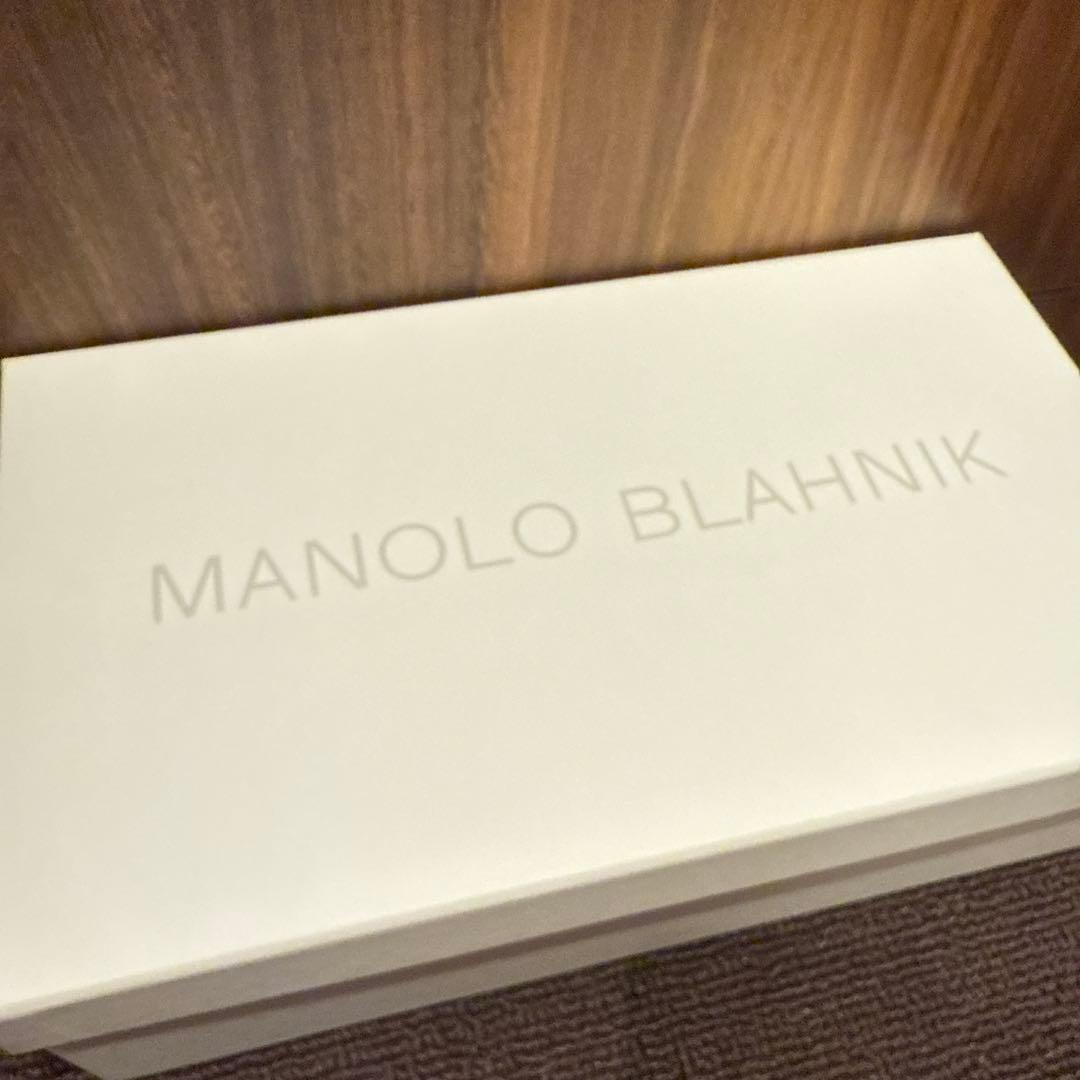 マノロ マノロブラニク ハンギシ フラット 35 黒