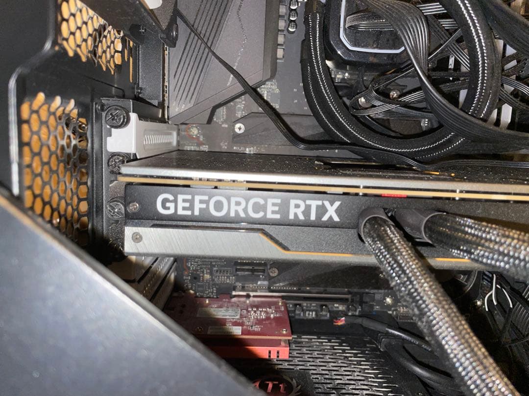 水冷MSI GeForce RTX 4090 SUPRIM LIQUID