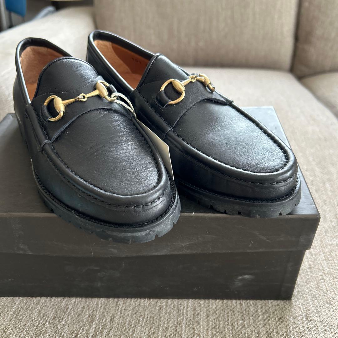 GUCCI ローファー