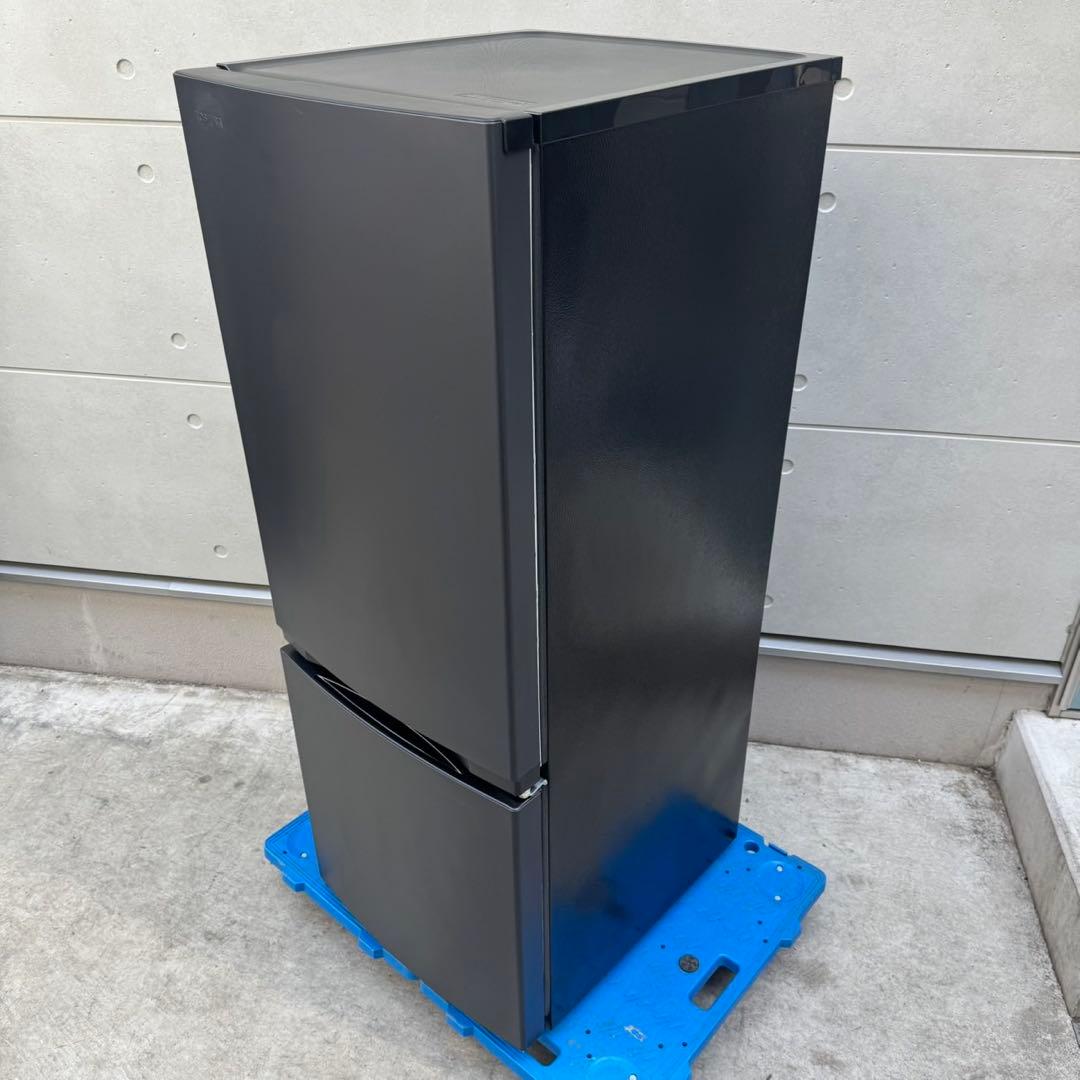 217⭐️2025年製★ほぼ新品★東芝　冷蔵庫　マットブラウン　黒　一人暮らし