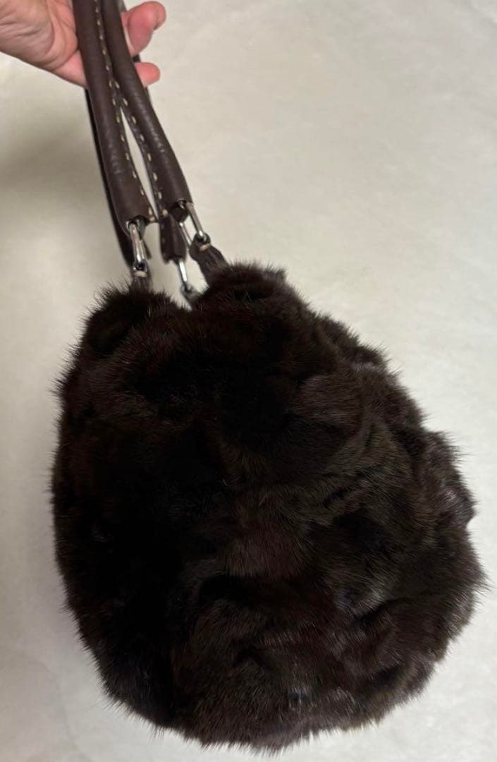 n*n様 FENDI フェンディ ハンド　バック　ミンクファーバッグ セレリア