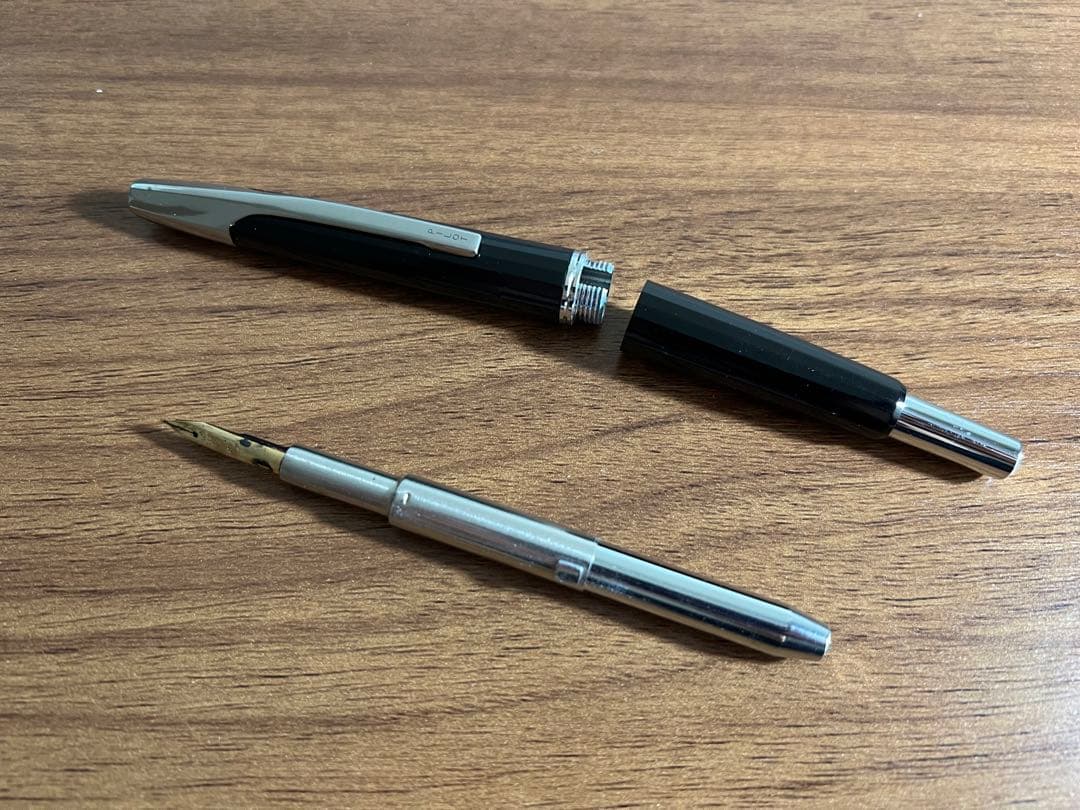 PILOT パイロット キャップレス 万年筆 多面体ボディ 旧型