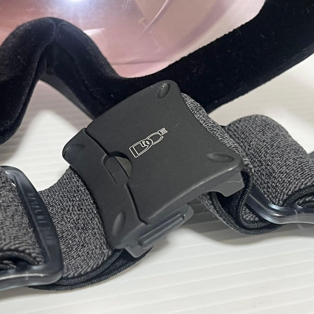 DICE 調光ULTRAレンズ搭載 スノーゴーグル