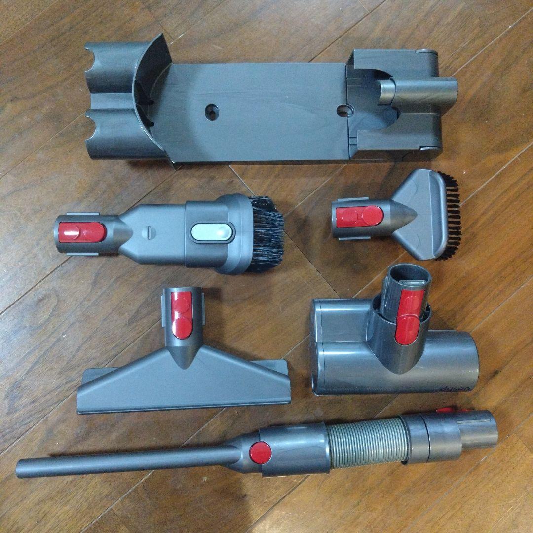 【ジャンク品２台】Dyson スティッククリーナー 本体 各種アタッチメント付き