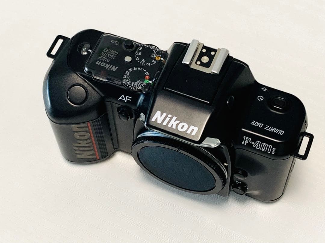 Nikon F401s　フィルムカメラ　ボディのみ　AF　美品
